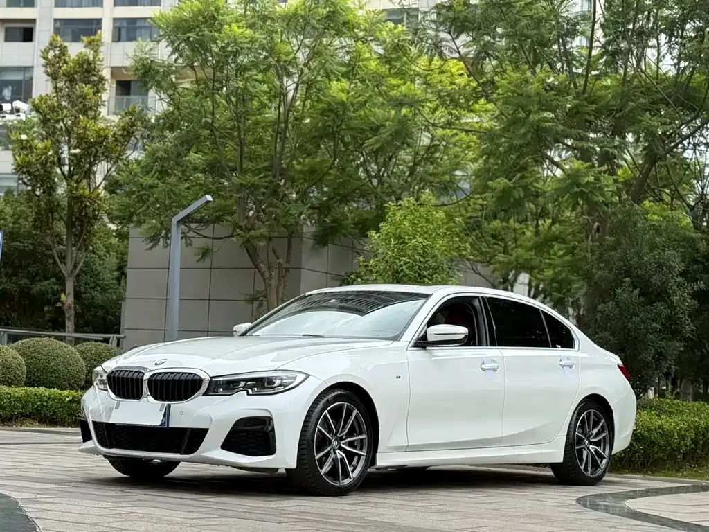 BMW 3 Series — фото 1