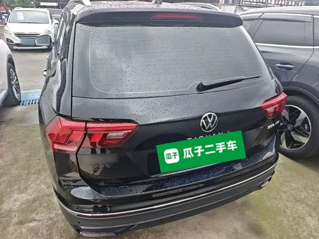 Volkswagen Tiguan L — фото 4