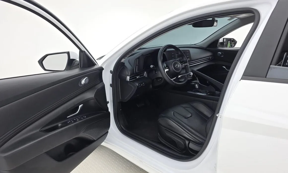 Hyundai AVANTE — фото 6