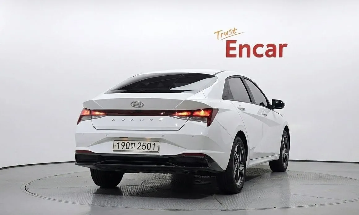 Hyundai AVANTE — фото 4