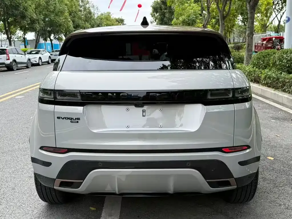 Land Rover Evoque — фото 4