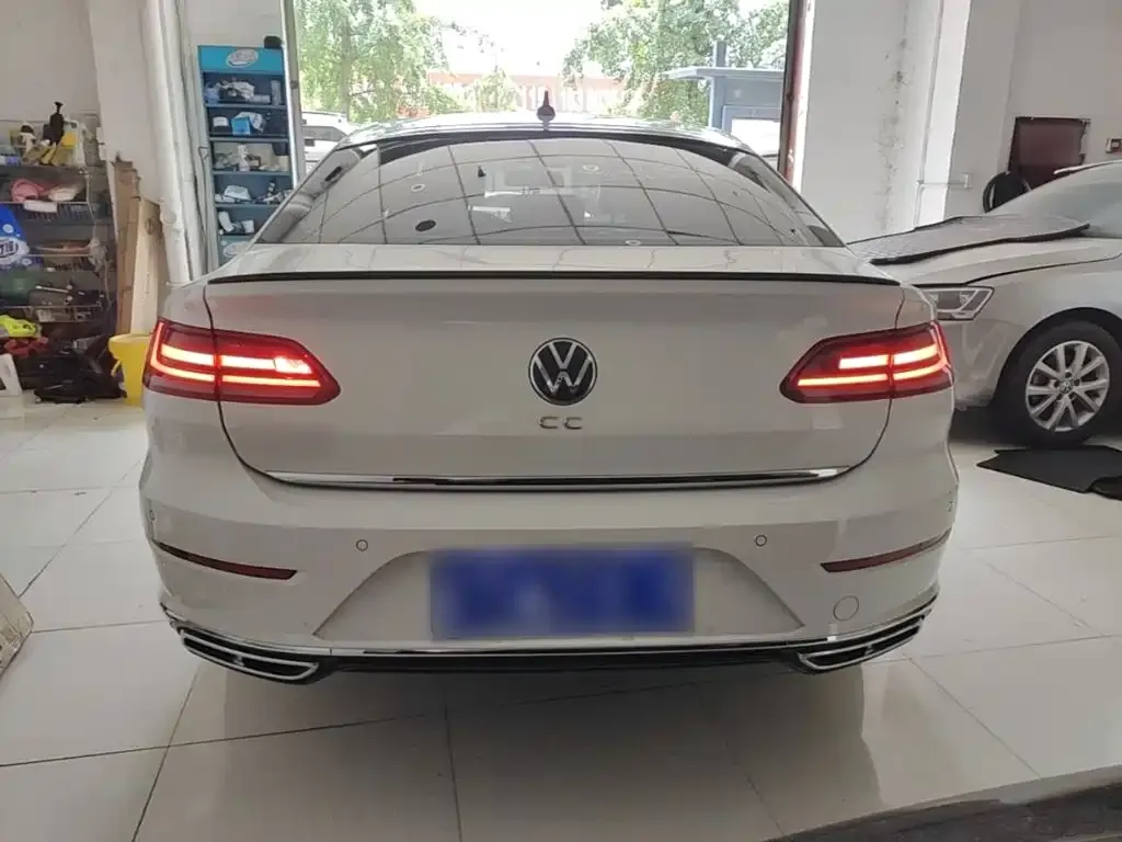 Volkswagen CC — фото 8