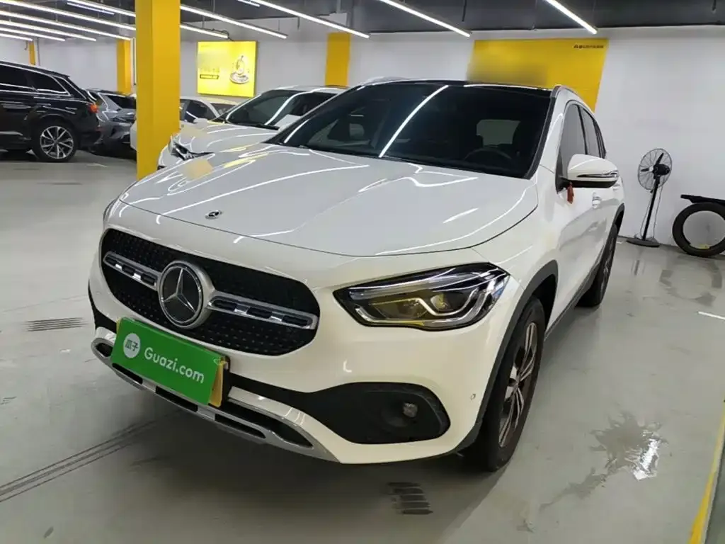 Mercedes-Benz GLA — фото 1