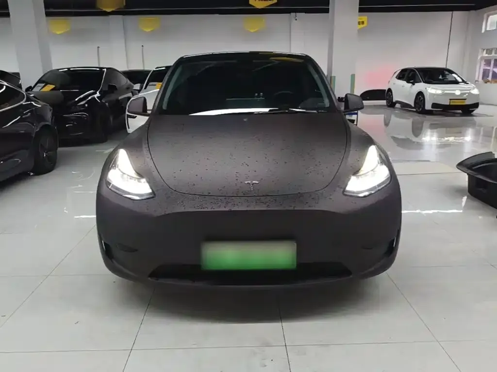 Tesla Model Y — фото 2