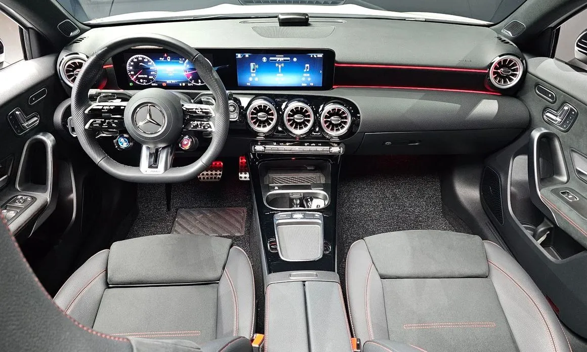 Mercedes-Benz A-Class — фото 10