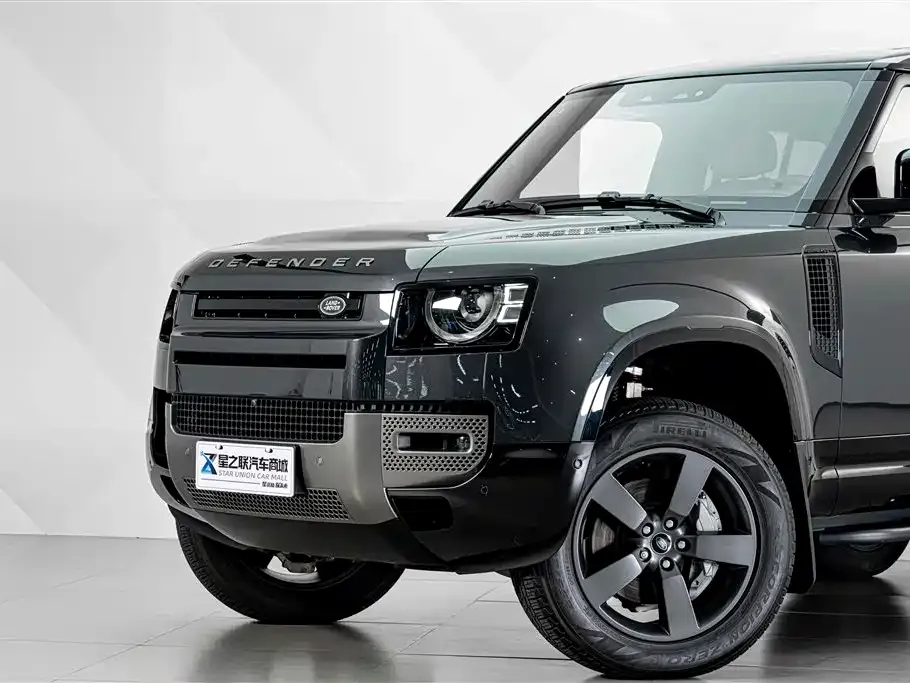 Land Rover Defender — фото 10