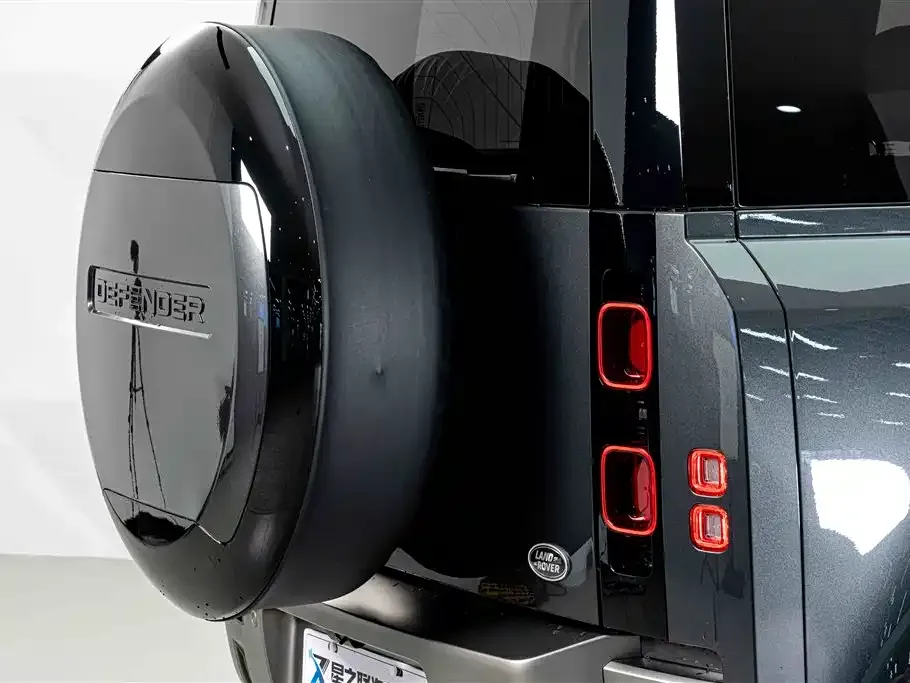 Land Rover Defender — фото 2