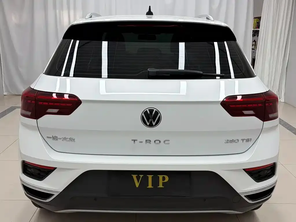 Volkswagen T-Roc — фото 3