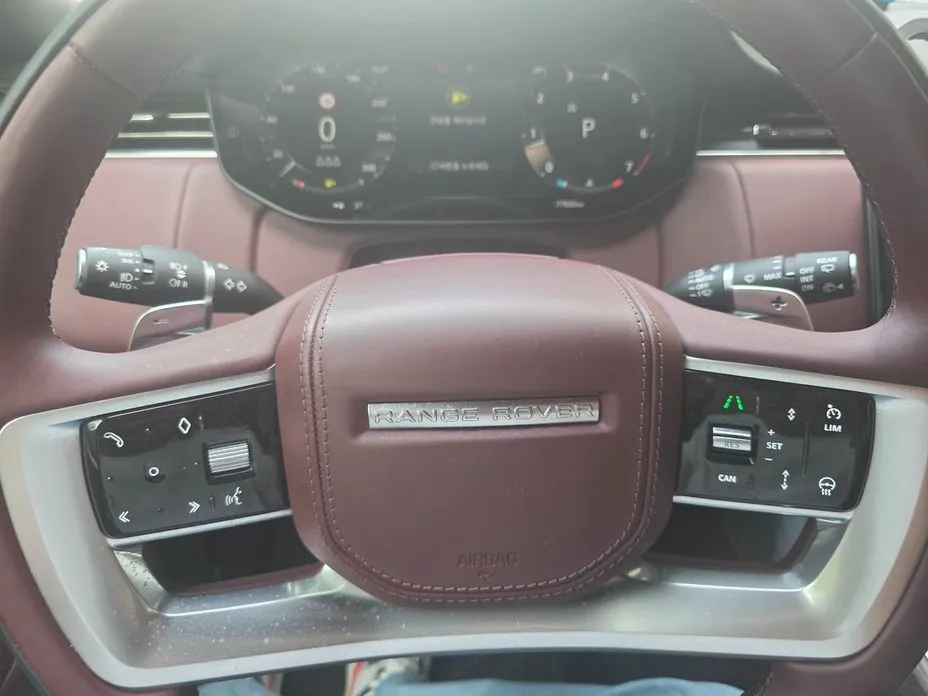 Land Rover Range Rover 2023 из KR, фото 2