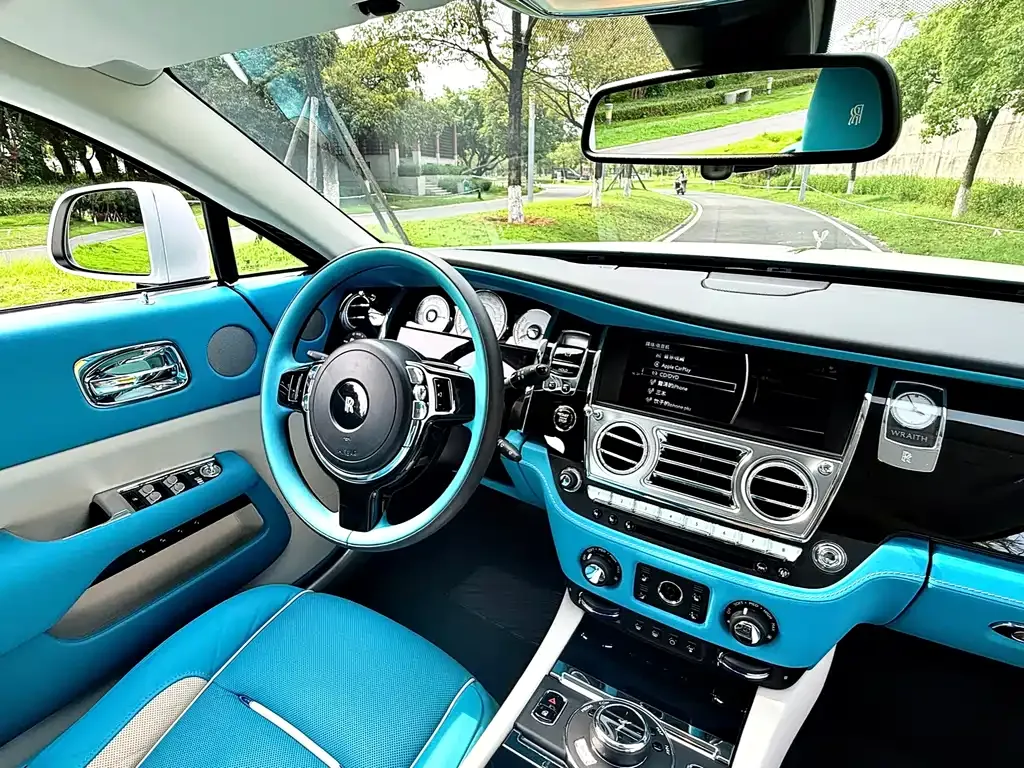 Rolls-Royce Wraith — фото 10
