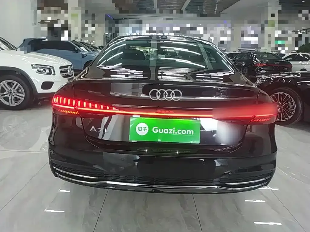Audi A7L — фото 2