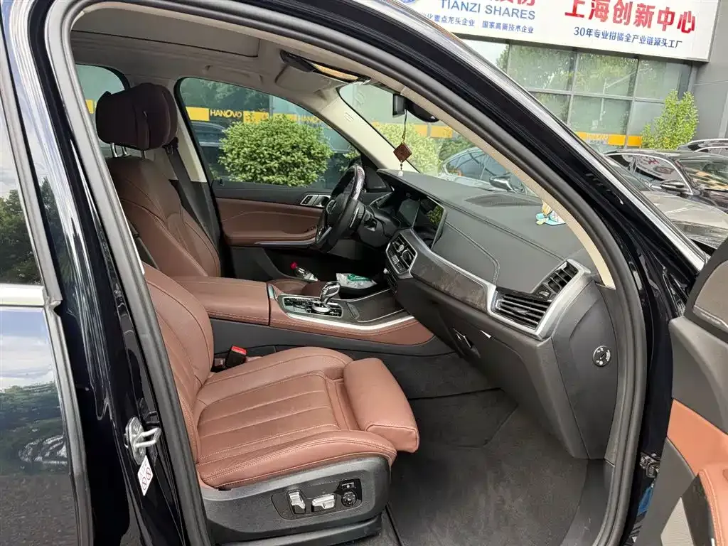 BMW X5 (Import) — фото 10