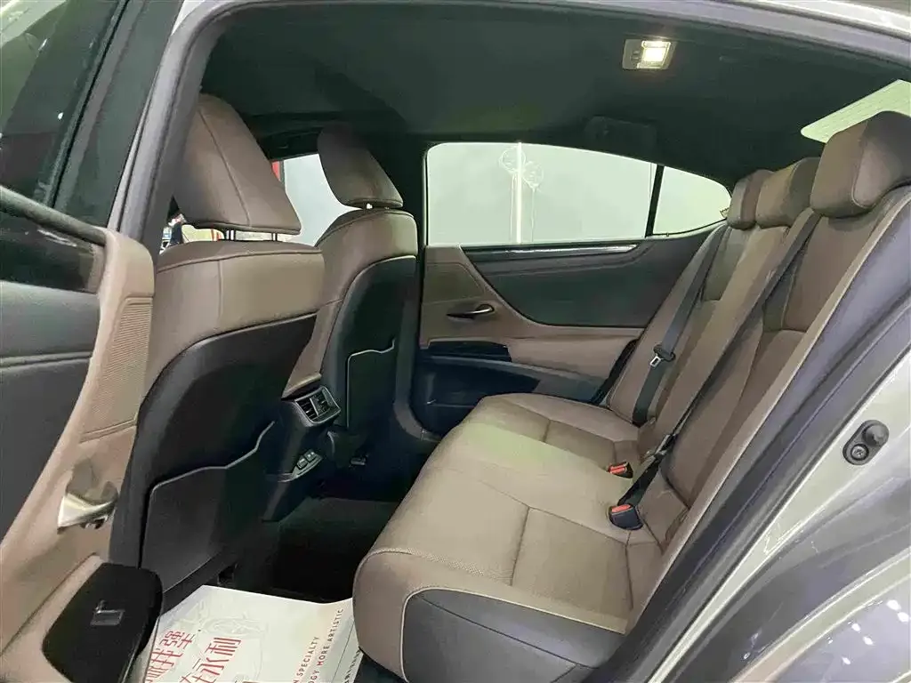 Lexus ES 2024 из CN, фото 7