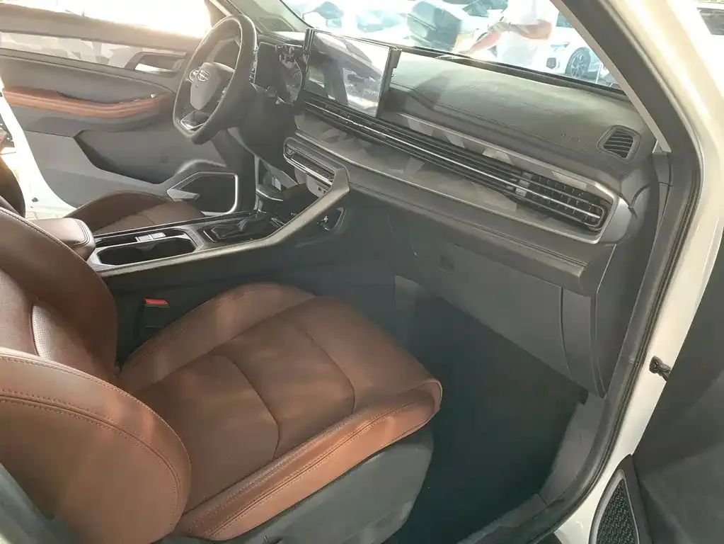 Geely Vision X6 2021 из CN, фото 2