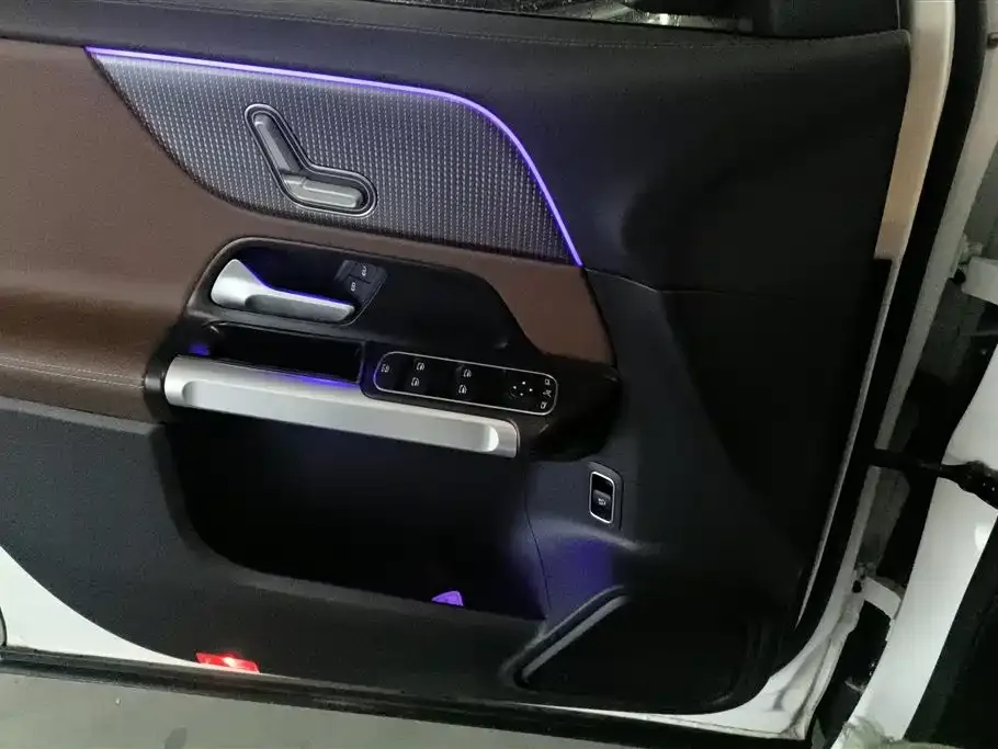 Mercedes-Benz GLB 2023 из CN, фото 3