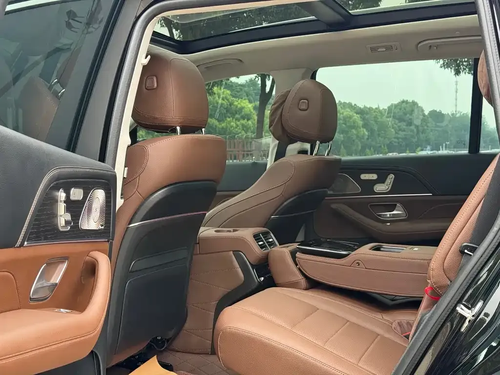 Mercedes-Benz GLS — фото 4