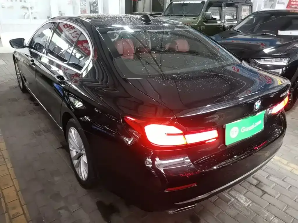 BMW 5 Series — фото 2