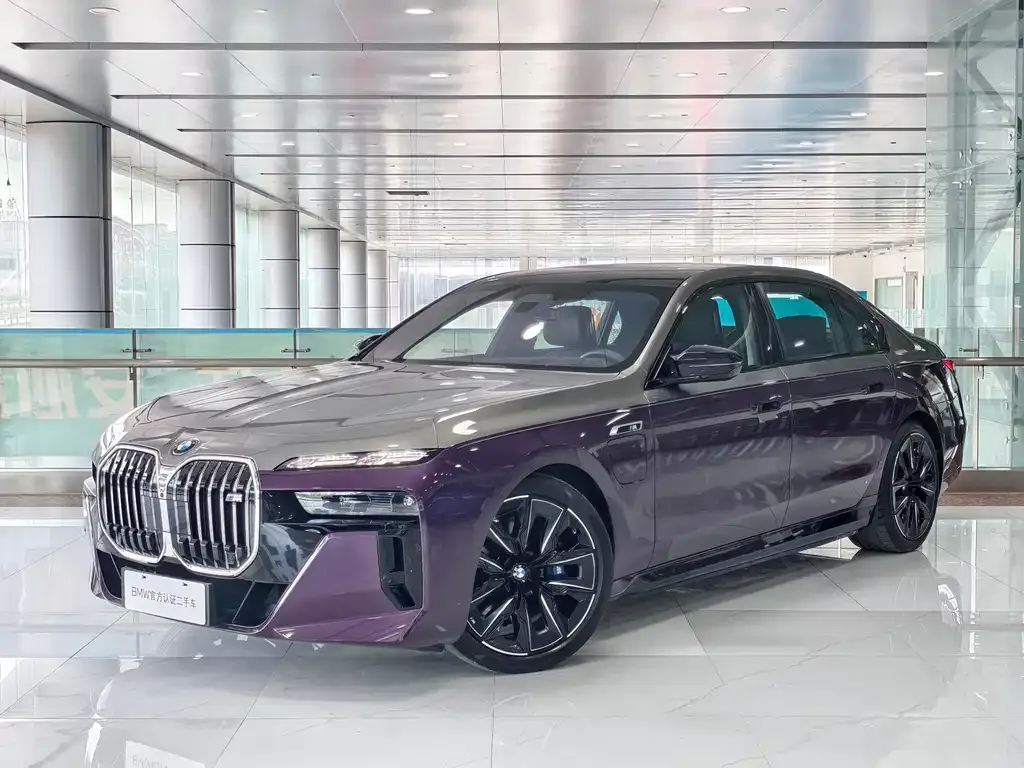 BMW M760Le — фото 3