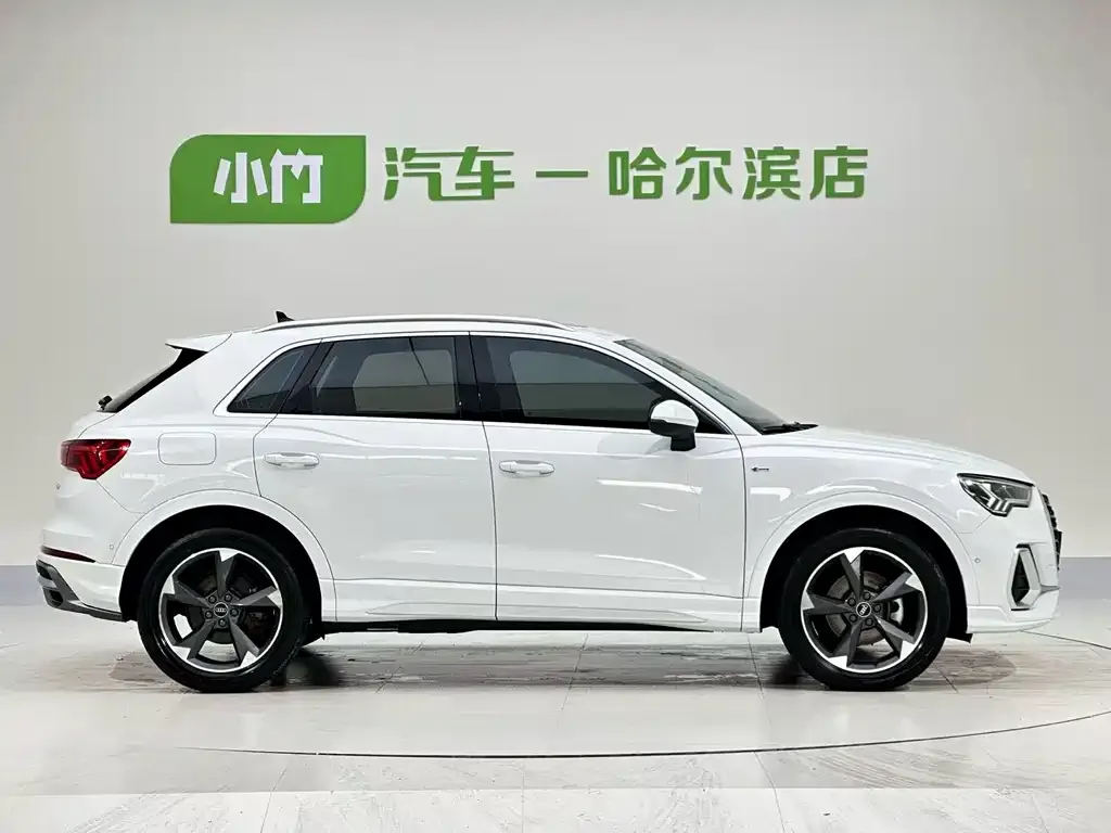 Audi Q3 — фото 6