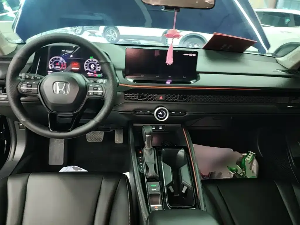 Honda Accord — фото 4