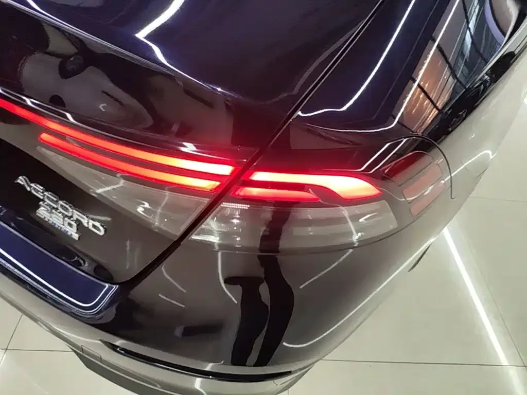 Honda Accord — фото 2