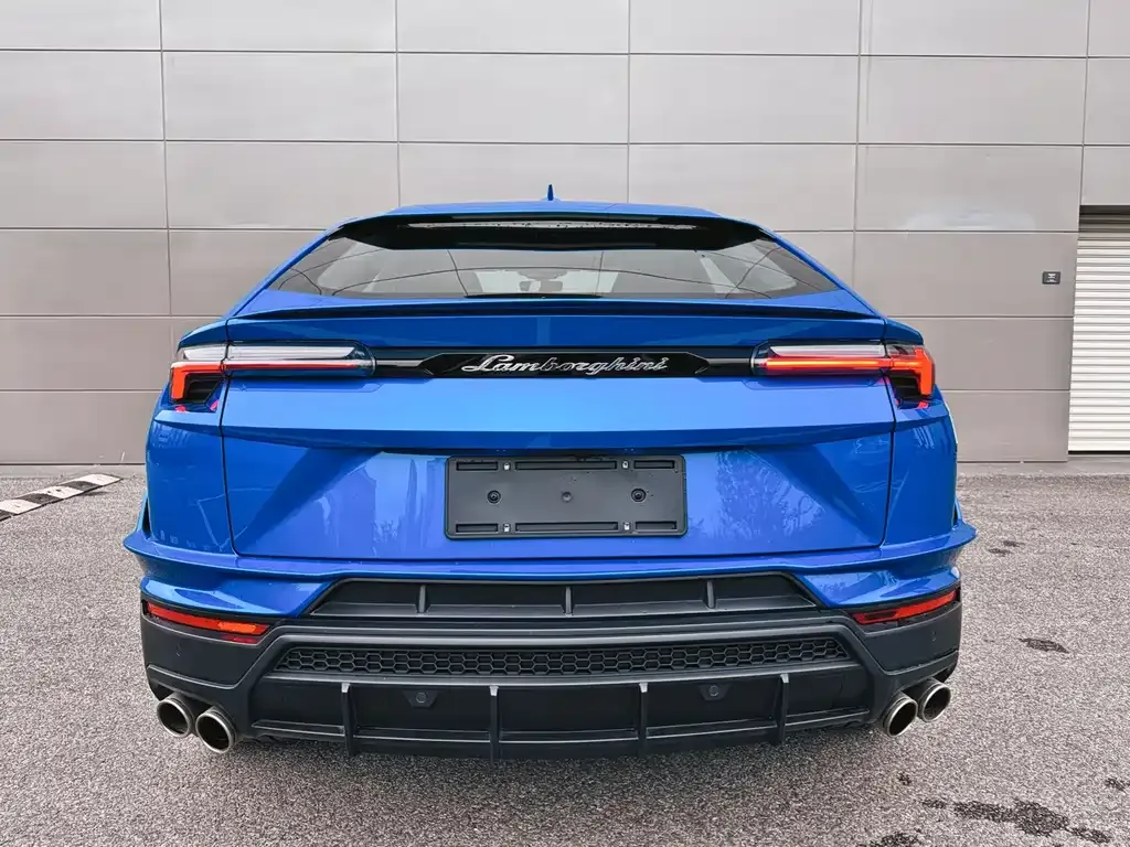 Lamborghini Urus — фото 6