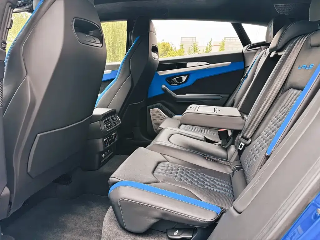 Lamborghini Urus — фото 5