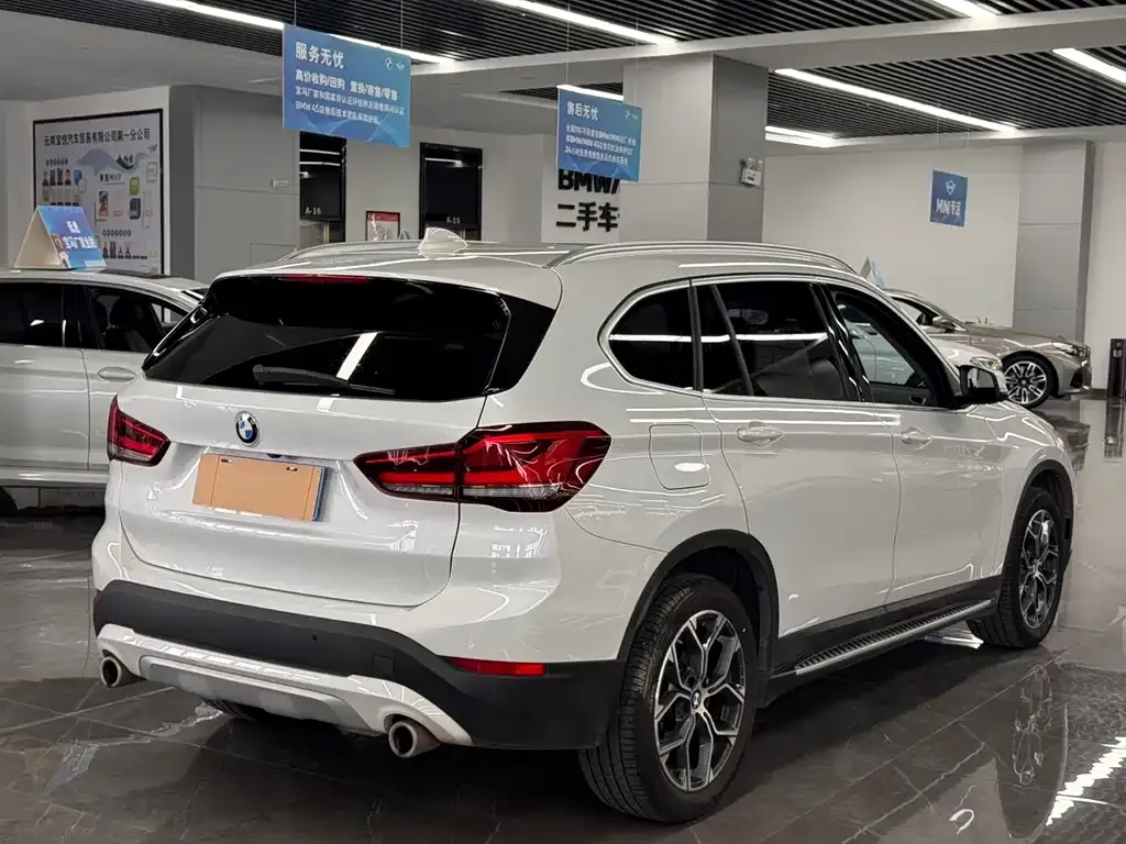 BMW X1 — фото 4