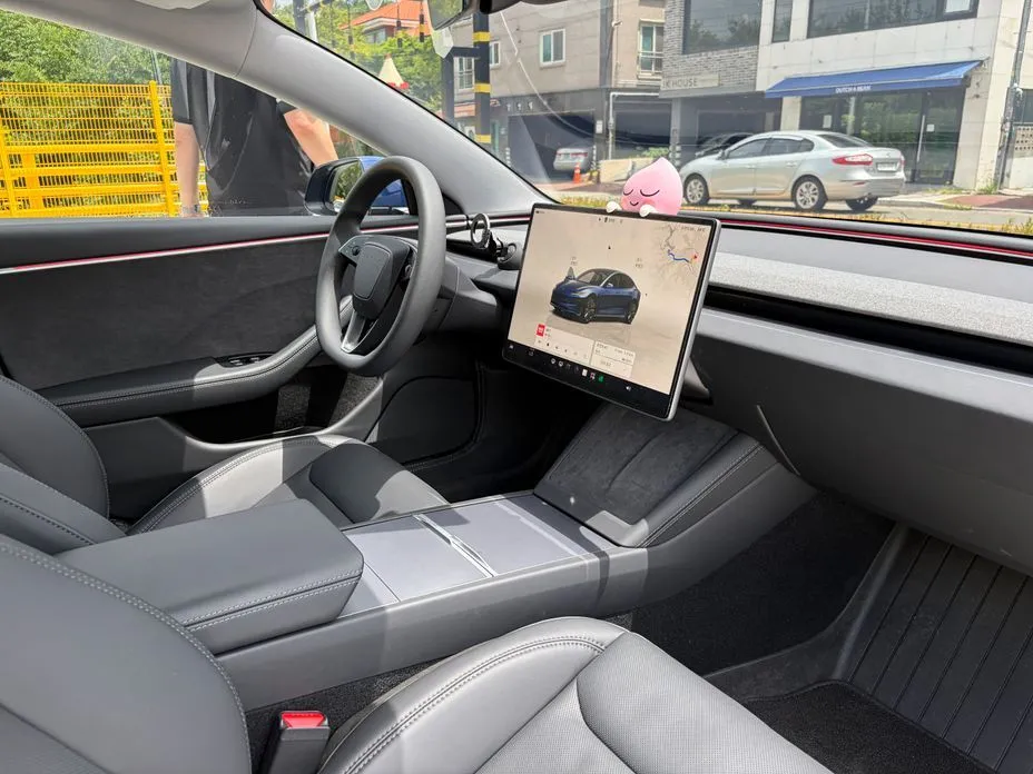 Tesla Model 3 — фото 10