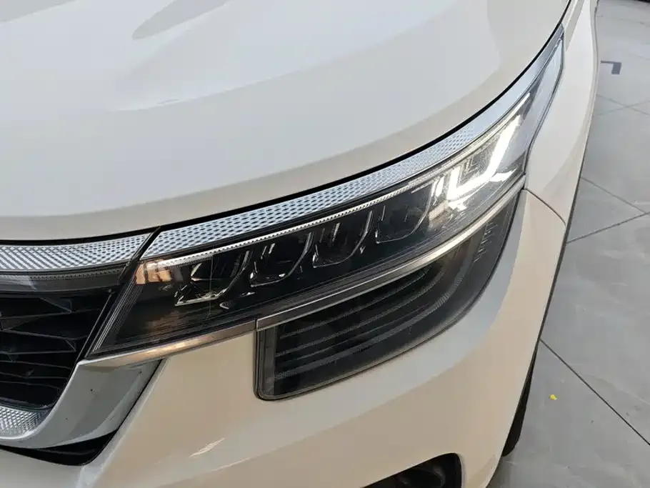 Kia KX3 2021 из CN, фото 6