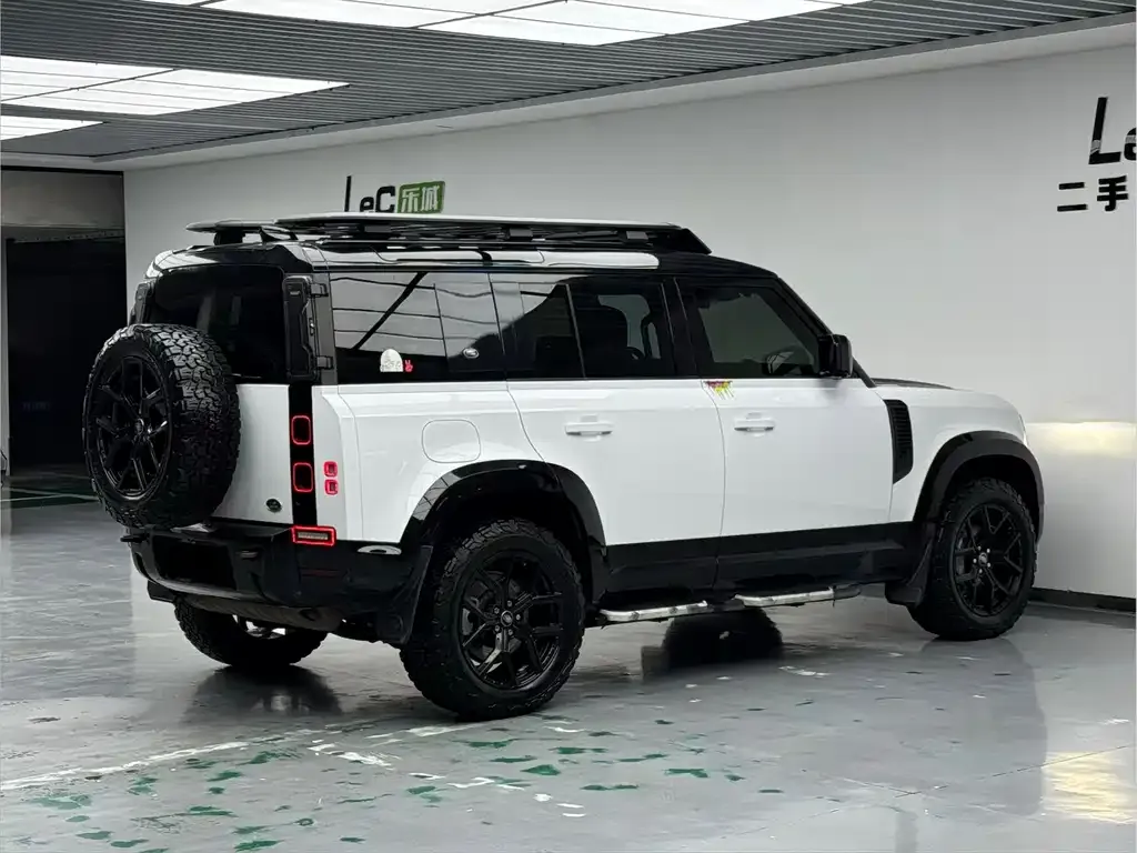 Land Rover Defender — фото 8