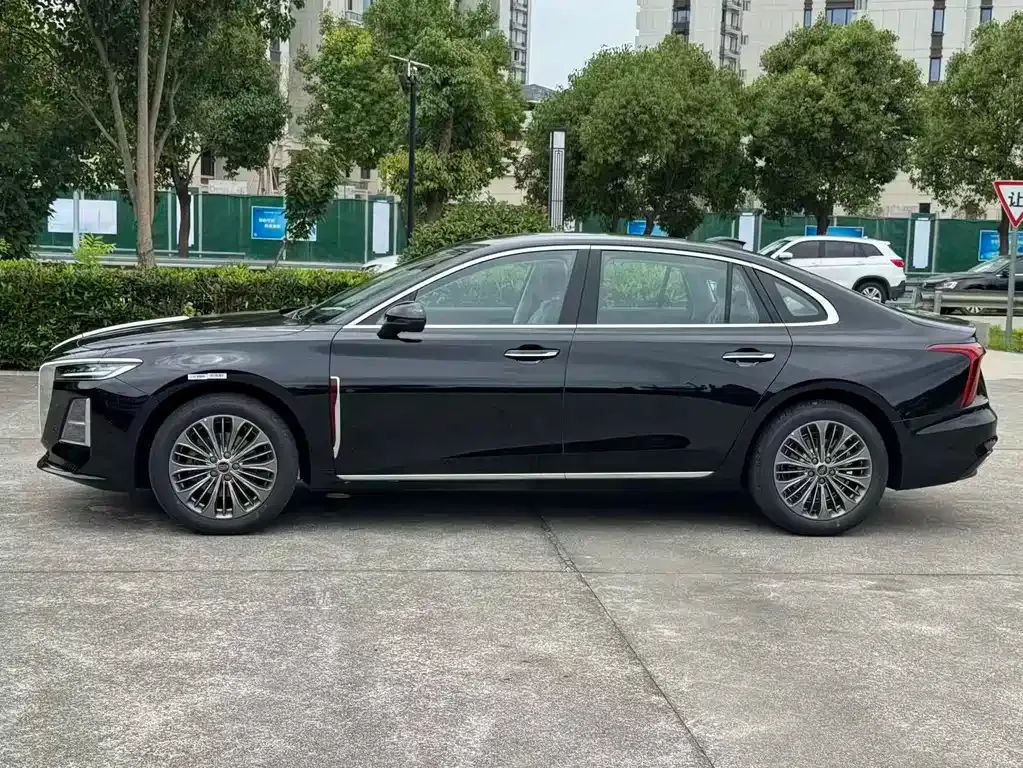 Hongqi H5 — фото 6