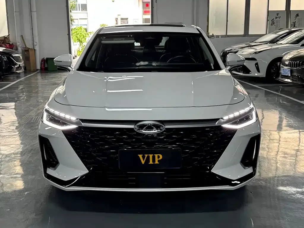 Chery Arrizo 8