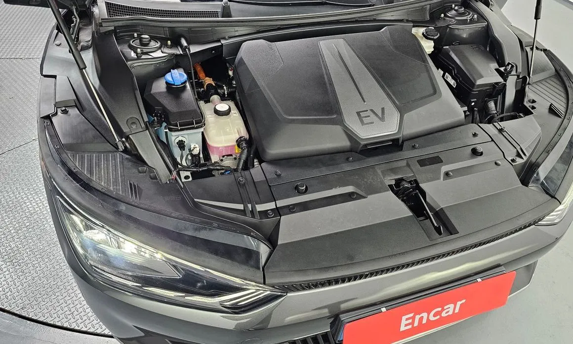 Kia EV6 — фото 10