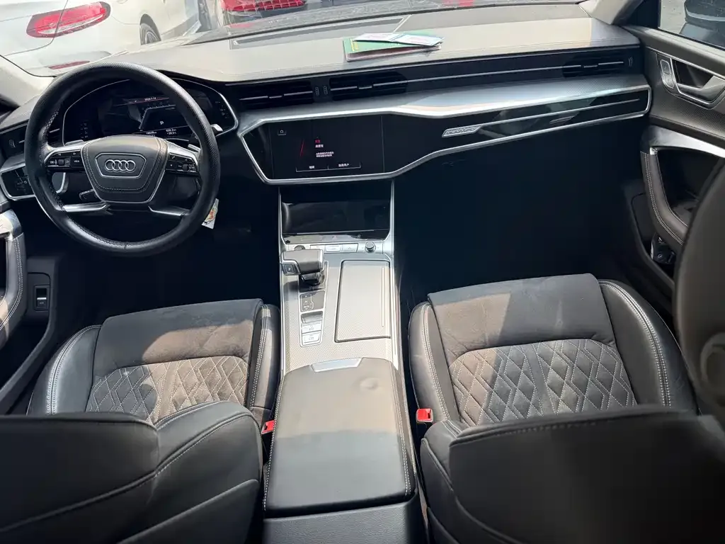Audi A7L — фото 4