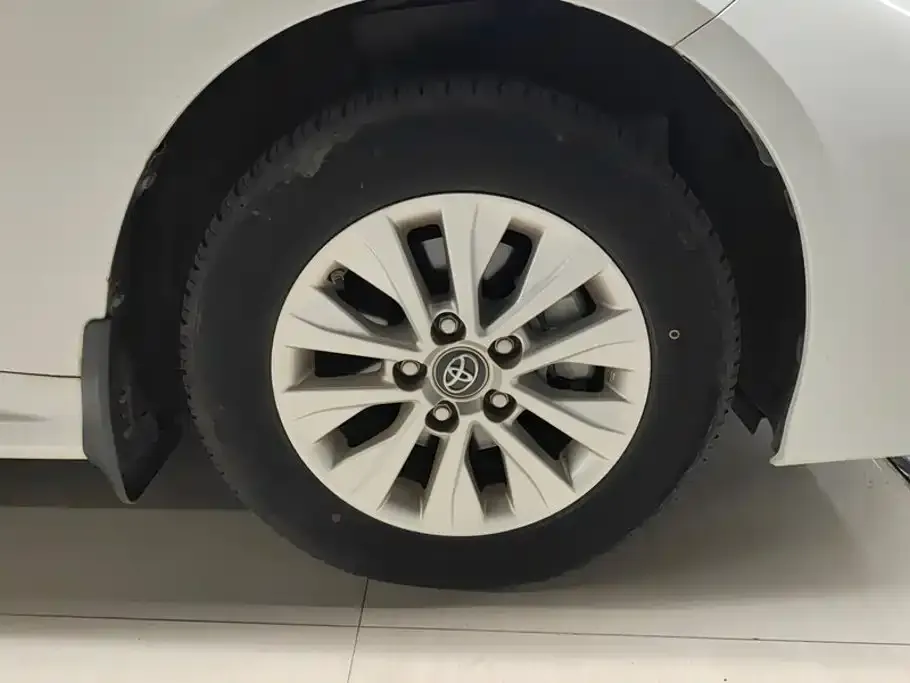Toyota Corolla 2022 из CN, фото 10