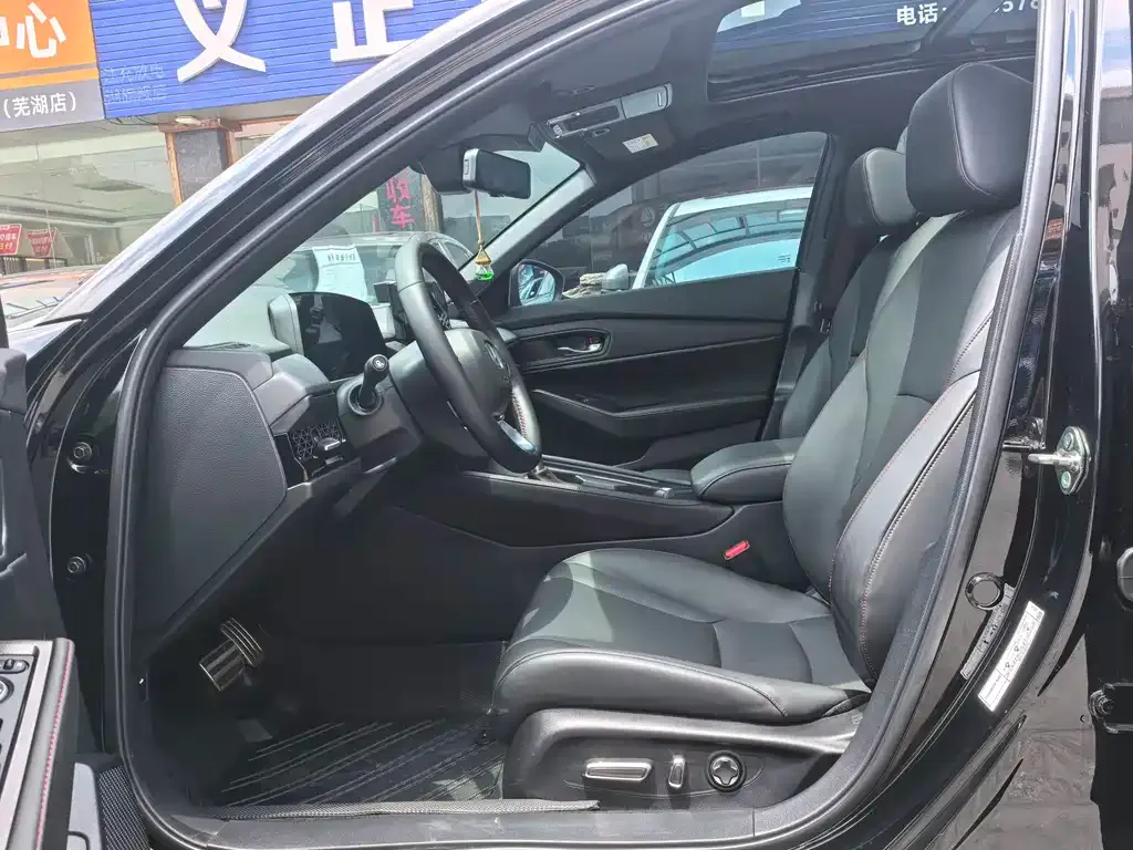 Honda Accord — фото 2