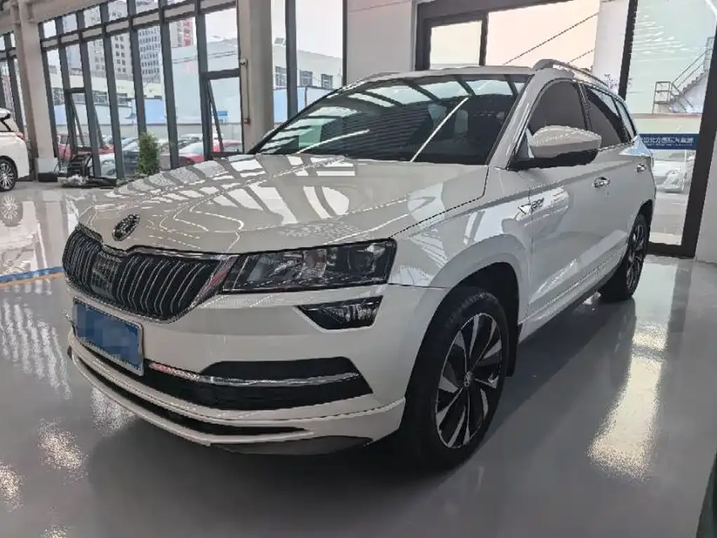 Skoda Karoq — фото 1
