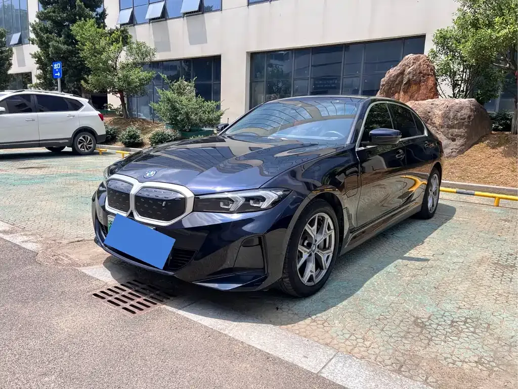 BMW i3 — фото 1