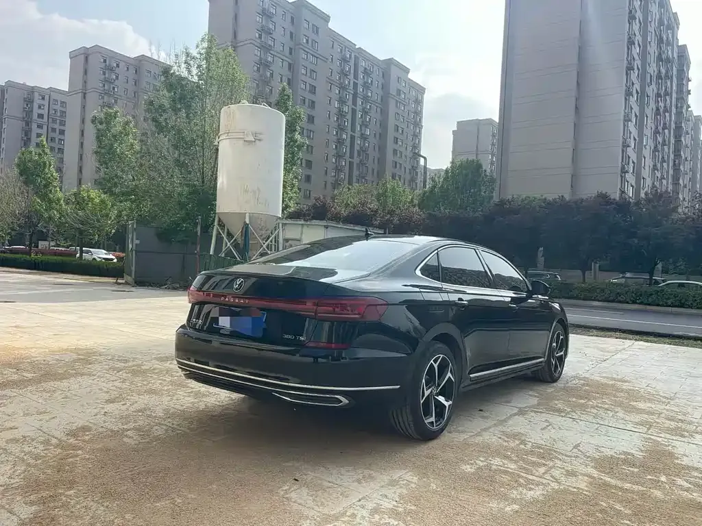 Volkswagen Passat — фото 9
