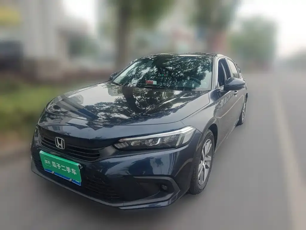 Honda Civic — фото 1