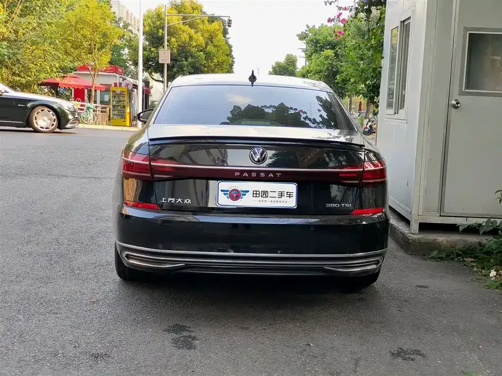Volkswagen Passat — фото 6