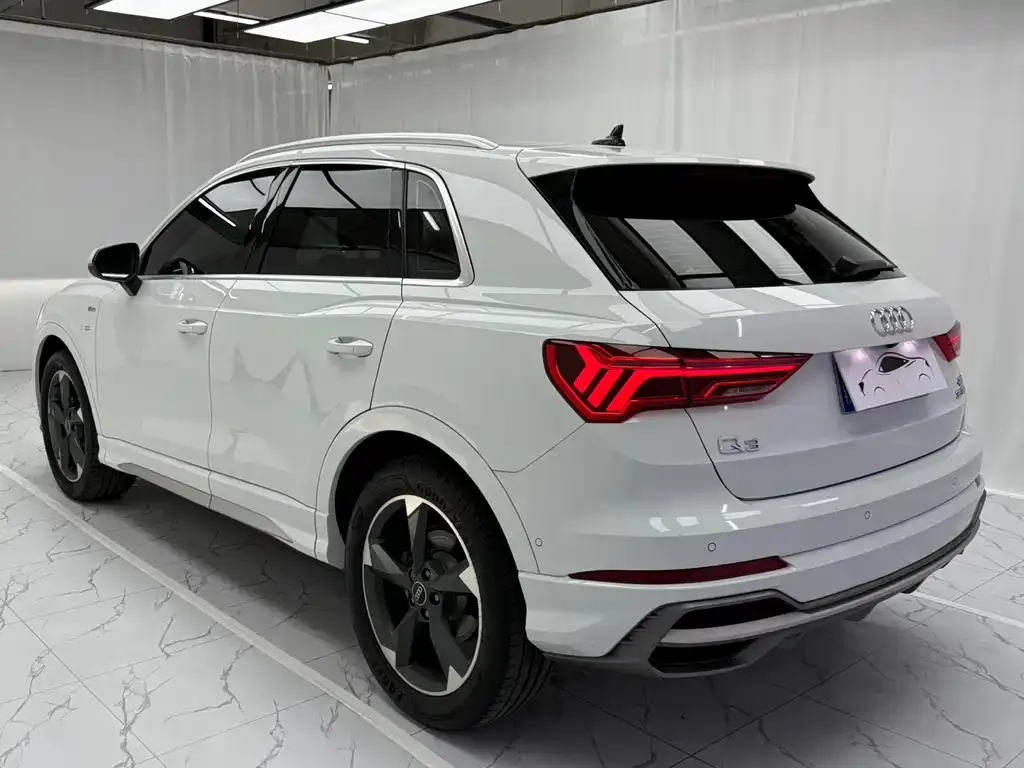 Audi Q3 — фото 2