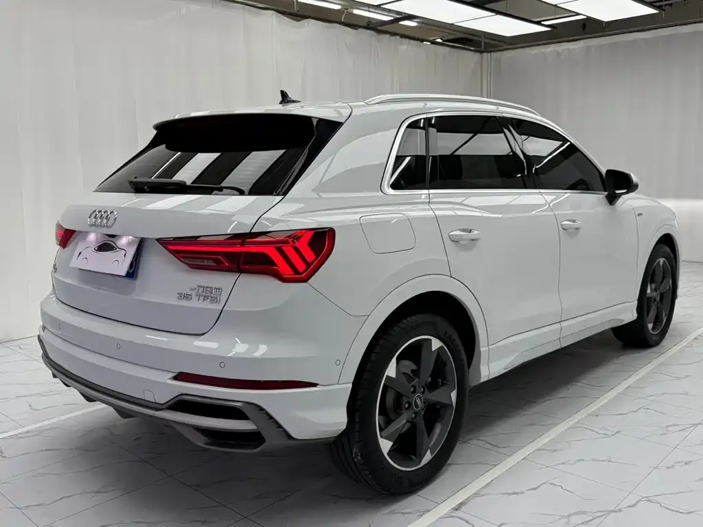 Audi Q3 — фото 5