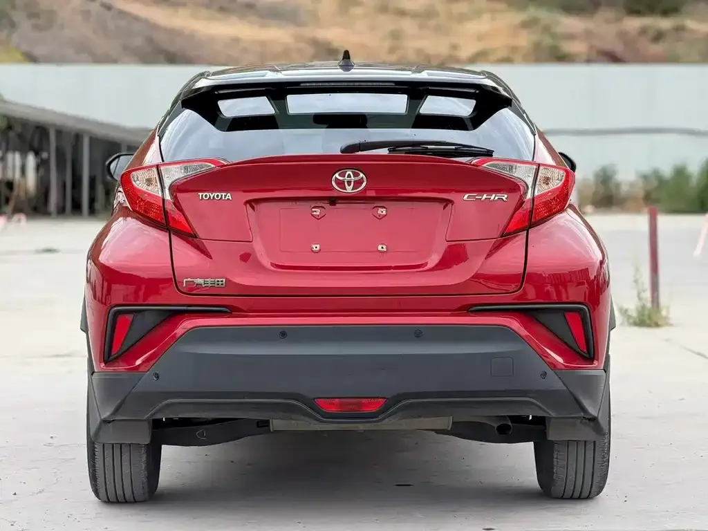 Toyota C-HR — фото 3