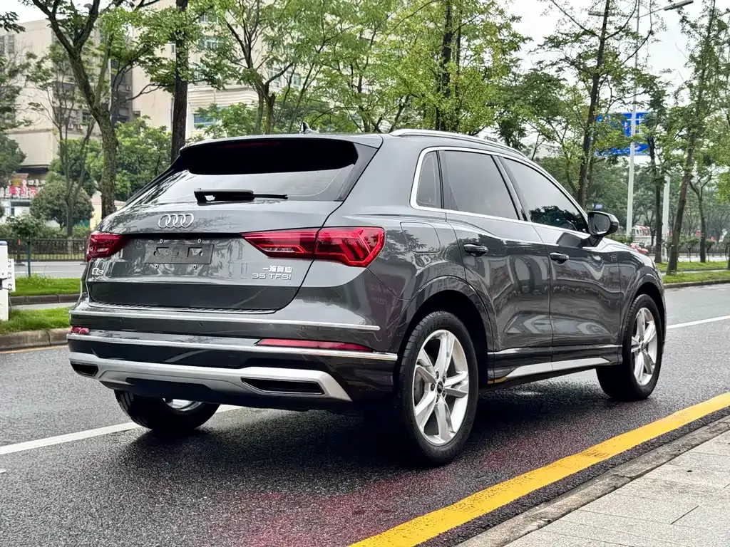 Audi Q3 — фото 7