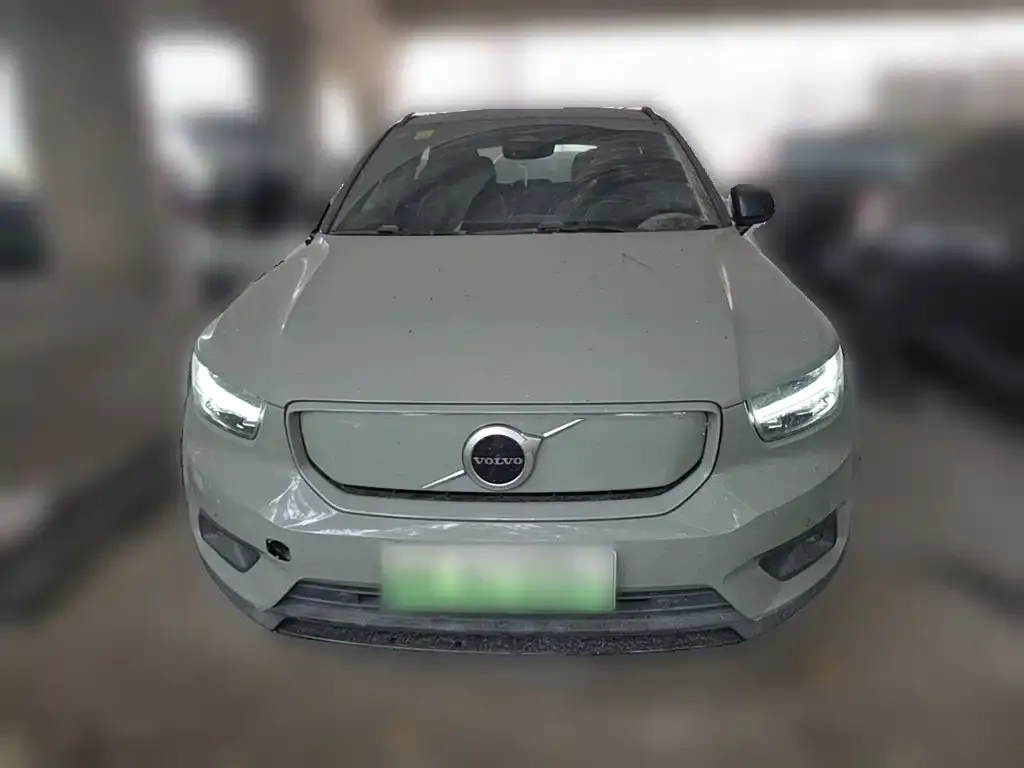 Volvo XC40 NEV — фото 4