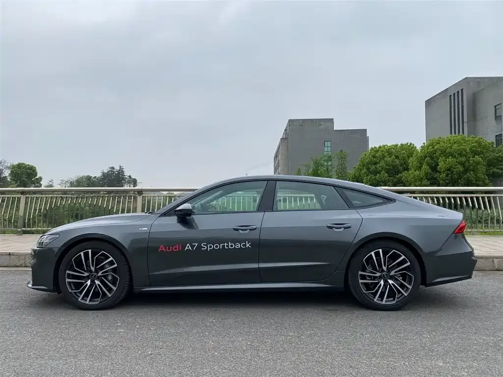 Audi A7 — фото 4
