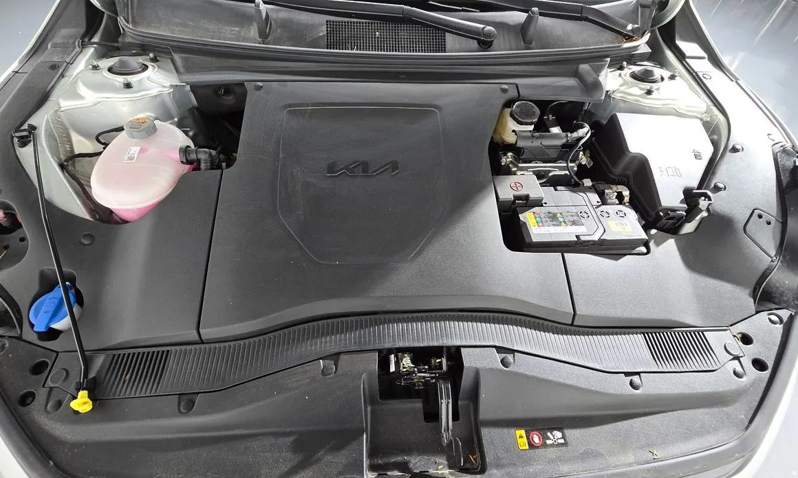 Kia EV4 — фото 9