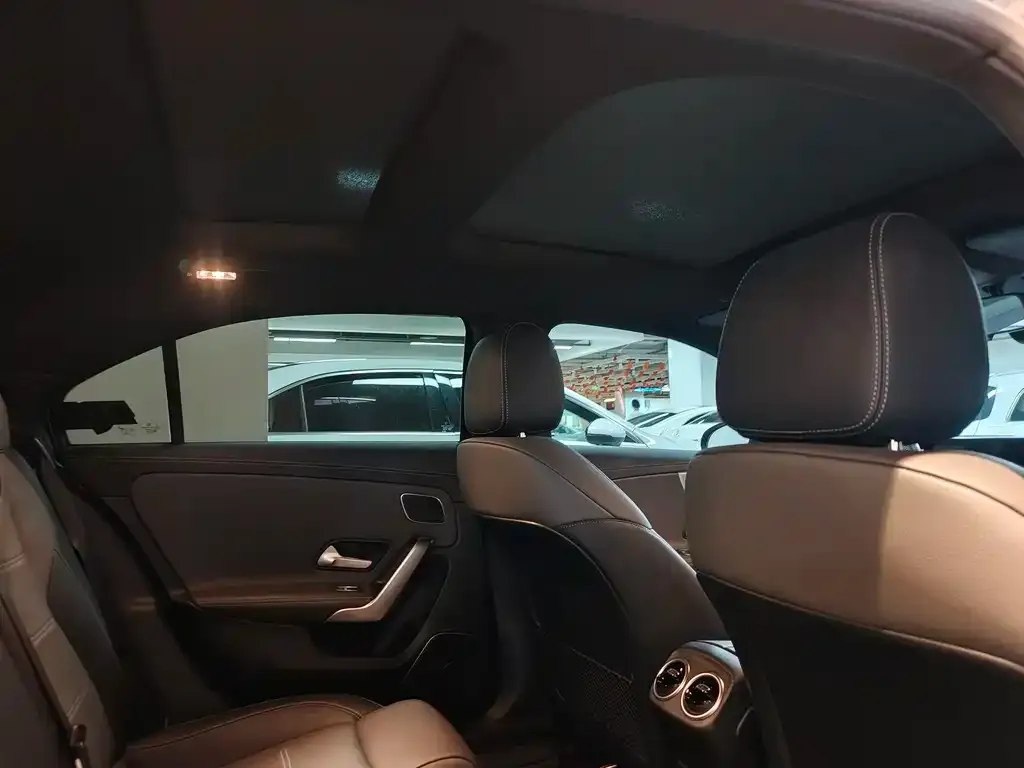 Mercedes-Benz A-Class AMG 2023 из CN, фото 2